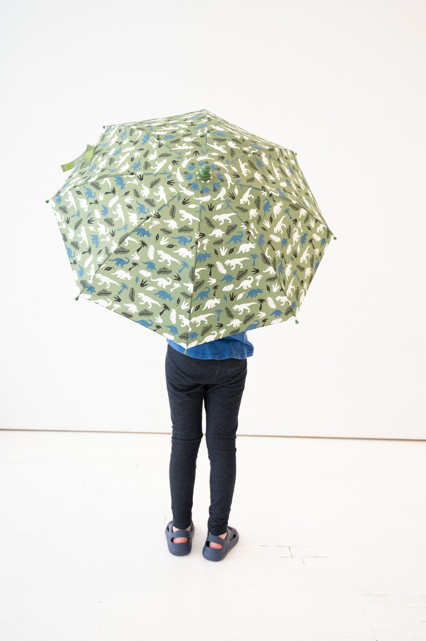 Kid's Rain-Activated Color Changing Umbrella - Image 14